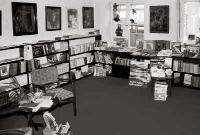 The inside of the Polish bookshop in the 1980s. - The inside of the Polish bookshop in the 1980s. On the chair to the right is the very popular record “Polish Summer” with original recordings from the time of the strike in Gdańsk and the fight against the Communist government. 
