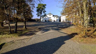 Wieża „A“ – główne wejście do KZ Sachsenhausen - Marian Stefanowski, Wieża „A“ – główne wejście do KZ Sachsenhausen, 14.11.2019 r.