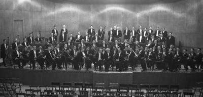 Zdj. nr 10: Toscanini na próbie z Palestine Orchestra, 1936 - Palestine Orchestra podczas próby pod batutą Arturo Toscaniniego, prawdopodobnie w grudniu 1936 r. 