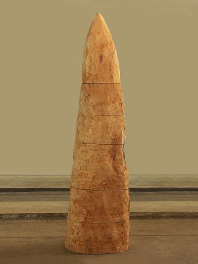 Zdj. nr 21: Bez tytułu, 2000 - Bez tytułu, 2000, drewno wierzbowe, 220 x 58 x 58 cm, Sammlung de Weryha, Hamburg