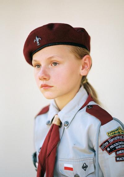 Ill. 29: Tabea, 2013 - Tabea, from the Scouts and Guides series, 2013. C-Print, 45 x 33 cm