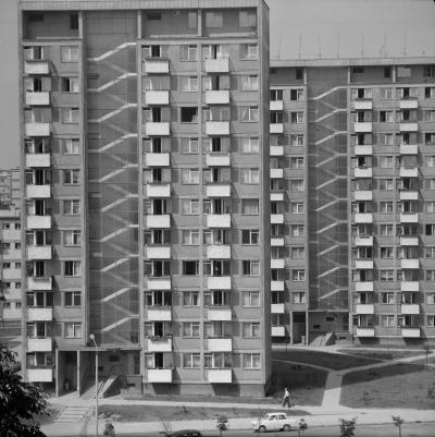 Wieżowce osiedla mieszkaniowego we Gajowice (Wrocław), 1967 r. - Wieżowce osiedla mieszkaniowego we Gajowice (Wrocław), 1967 r.