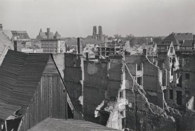 Destroyed area in the old city centre of Wrocław, undated (after 1945) - Destroyed area in the old city centre of Wrocław, undated (after 1945).