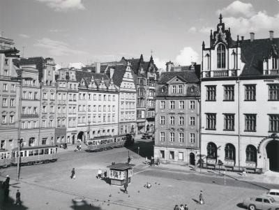 North side of the Wrocław Market Square, undated (after 1945) - North side of the Wrocław Market Square, undated (after 1945).