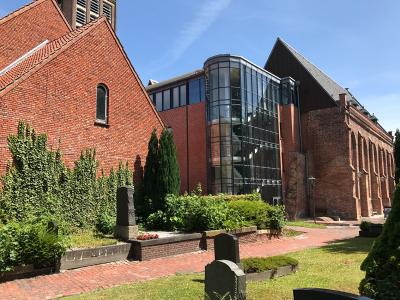 Zdj. nr 6: Biblioteka im. Jana Łaskiego w Emden - Biblioteka im. Jana Łaskiego, Wielki Kościół, Emden (2017).
