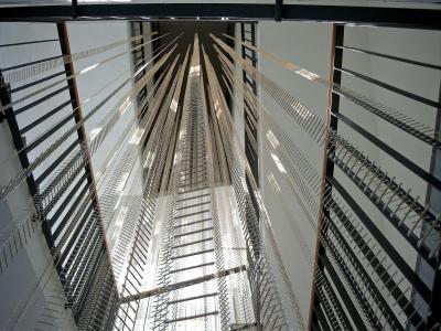 ill. 6: Untitled, 2003 - Untitled, 2003. 80 Ladders, 1000 cm long made of ca. 60,000 headless matches, each 43 x 2 x 2 mm, white yarn, wood glue, Kunstverein ArtHaus e.V., Ahaus