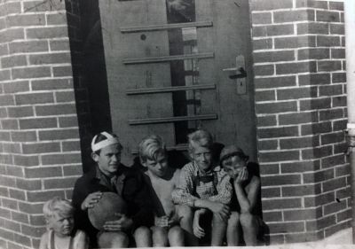 Georg the Pole (holding the ball) with his German team mates in Lahde 1947.