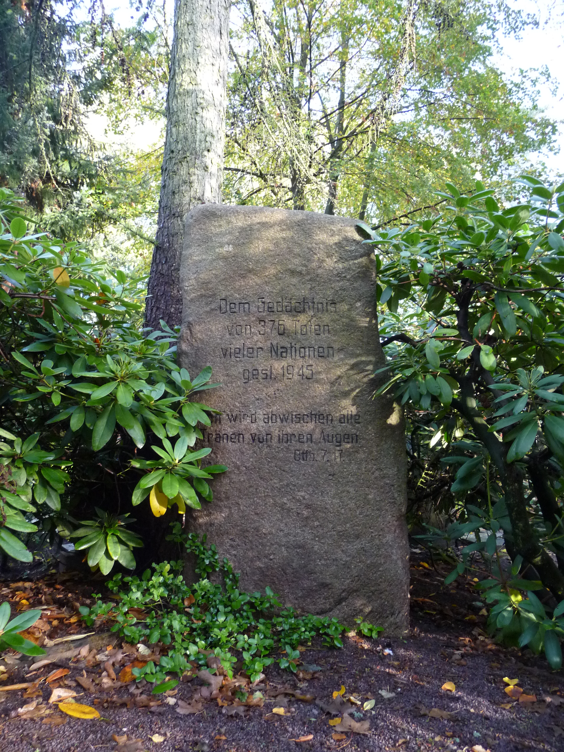 Gedenkstein auf dem Friedhof in Rotenburg (Wümme)