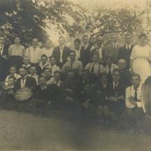 Towarzystwo Młodzieży w Recklinghausen, 1921 r., fotografia czarno-biała, 8,2 x 10,7 cm, 1921 r.