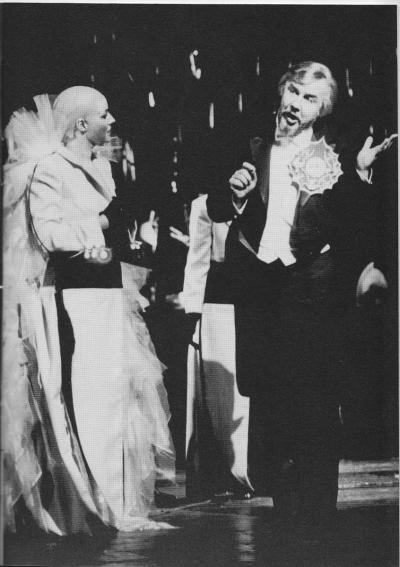 Two of the protagonists in the opera Kyberiade in Wuppertal, 1986.