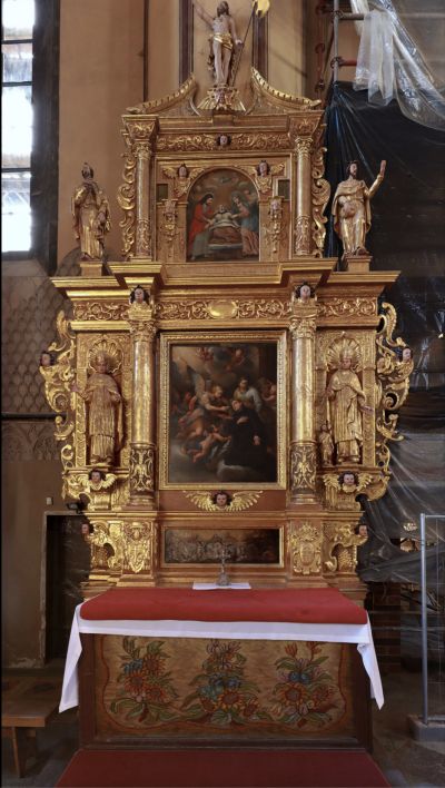 Altar von ca. 1640–50 mit polnischen Nationalpatronen in der Kathedrale von Frauenburg - Das große Mittelbild zeigt Stanislaus Kostka, flankiert von zwei Statuen: Adalbert (links), Stanislaus von Krakau (rechts) 