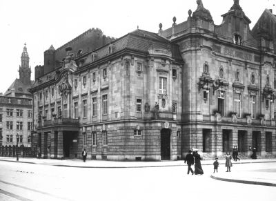 Fig. 12: Düsseldorf Schauspielhaus theatre - Düsseldorf Schauspielhaus theatre, around 1910. Photographer: Julius Söhn, Düsseldorf City Archive, 226_540_001 