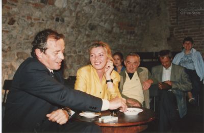 Jerzy Fedorowicz (links) und Barbara Kwiatkowska, Rest unbekannt. 