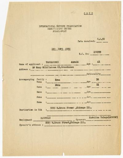 Dokument Nr. 26 - Personalblatt des Antragstellers A. Topolnicki mit Frau Irma und Sohn Otto; Ziel in den USA: 5055 W. Grace Street, Chicago/Illinois. 