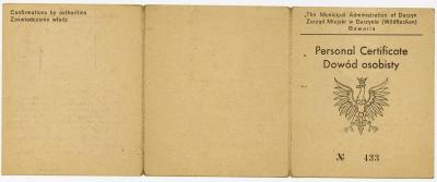 Dokument Nr. 127/1 - Personalausweis von A. Topolnicki mit Lichtbild und Informationen zur Person und Aussehen, zudem Information über die Deportation nach Lungenburg [Lundenburg] am 16.7.1943  