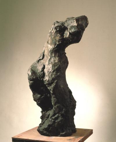 Karol Broniatowski: Akt II, 1988. Bronze, Höhe 113 cm.