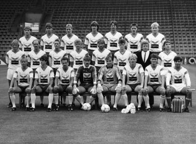 In der Saison 1988/1989 im VfL-Kader u. a. Michael Rzehaczek und Andrzej Iwan
