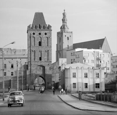 Breslauer Torturm in Oels, 1966
