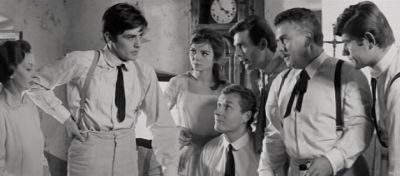Barbara Kwatkowska (w środku) w filmie „Co za radość życia“, rok 1961. 