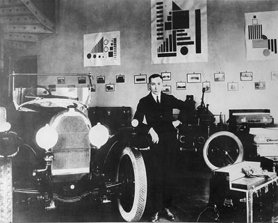 Abb. 27: Berlewi, Ausstellung, 1924 - Ausstellung Henryk Berlewi. Mechano-faktura, Austro-Daimler Autosalon, Warschau 1924