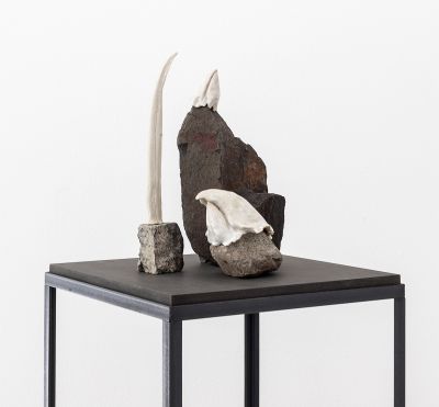 Beaks - 2015, Glazed ceramics, stone, steel, 25 x 25 x 40 cm, Installation view: Rejected Truths, Courtesy the artist and Galerie Tanja Wagner, Berlin 