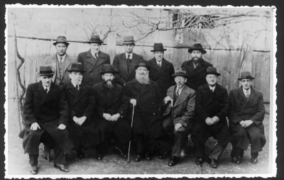 Grupa wypędzonych z Niemiec rabbinów w obozie dla uchodźców. Zbąszyń, 6 marca 1939. 