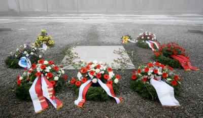 Impressions of the memorial site -  