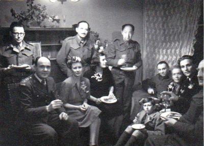 Nach der Hochzeit in Maczków, 1946