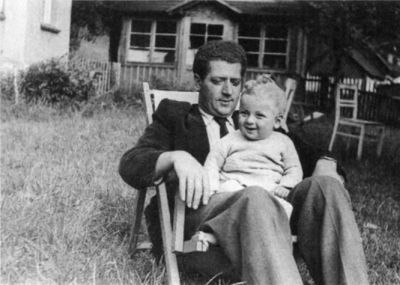 Marcel Reif mit dem Vater in Schlesien 1953 