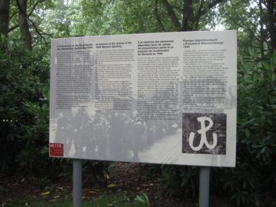 Details of the monument and the board -  