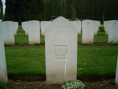 Graves of the polish soldiers