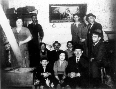 Eine deportierte Familie in Zbąszyń  - Eine deportierte Familie in Zbąszyń.
