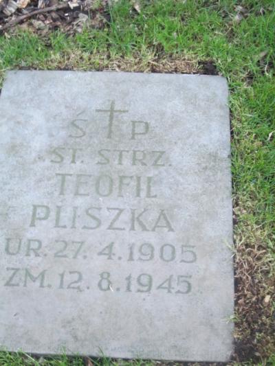 Grabsteine der beiden polnischen Kriegsgefangenen -  