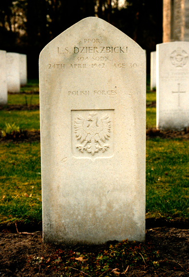 Graves of the polish soldiers