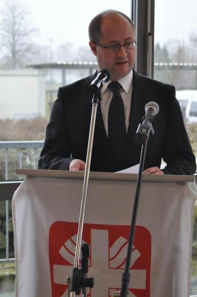 Speech of the General Consul of the Republic of Poland in Cologne Jan Sobczak on the occasion of the presentation of the Knights Cross of the Order of Merit of the Republic of Poland to Hermann Scheipers on 26th February 2013 in Ochtrup. 