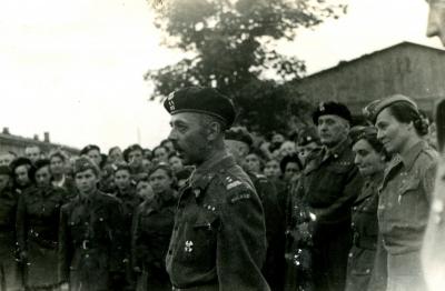 General Bór-Komorowski visits Maczków - General Bór-Komorowski visits Maczków, 1945