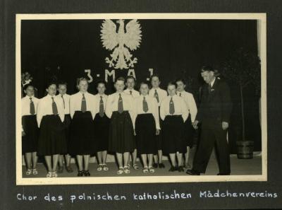 Chor des Katholischen Mädchenvereins - Chor des Katholischen Mädchenvereins, Auftritt anlässlich des polnischen Nationalfeiertages am 3. Mai 