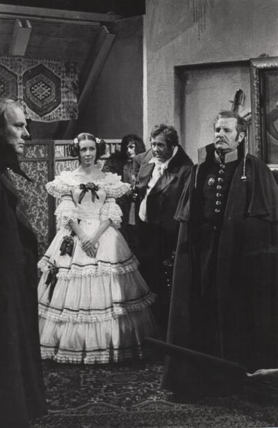 Janina Szarek in the role of Lidia in the film based on the stage play "Małżeństwie Kreczyńskiego"