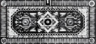 Kulik, Zofia (*1947 Breslau/Wrocław, lives in Łomianki-Dąbrowa): Who conquers the World, 1994. Multipart black and white photograph, 302.5 x 656.5 cm; Inv. no. 3276