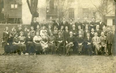 Polnische Jugendvereinigung (Towarzystwo Młodzieży) Bochum, 1922 - Polnische Jugendvereinigung (Towarzystwo Młodzieży) Bochum, Schwarz-weiß-Fotografie, Bochum, 1922 