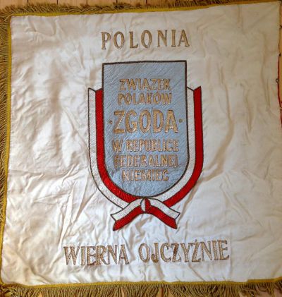Vereinsfahne des Bundes der Polen „Zgoda“ in der Bundesrepublik Deutschland e.V.